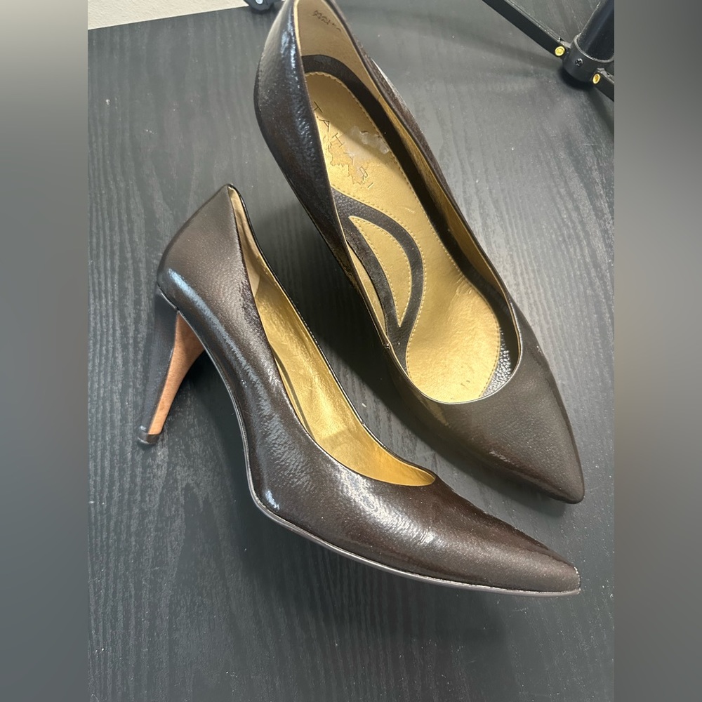Tahari Heels